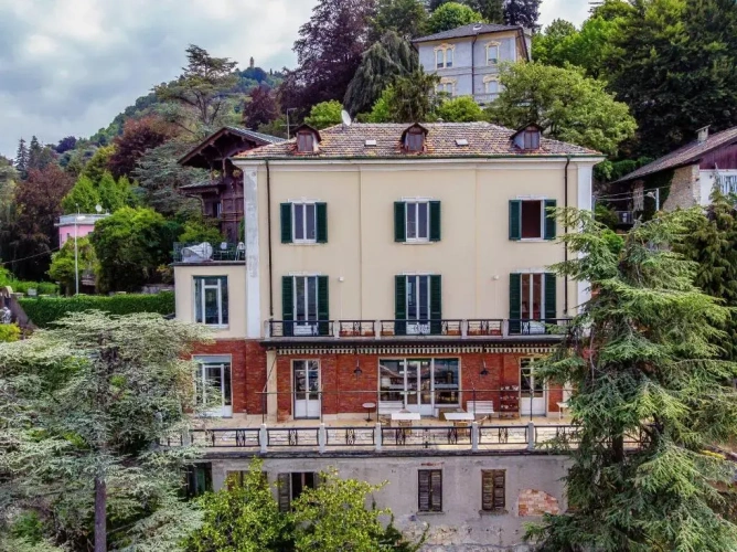 3 Bedrooms Double Apartment