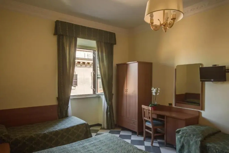Standard Quadruple room