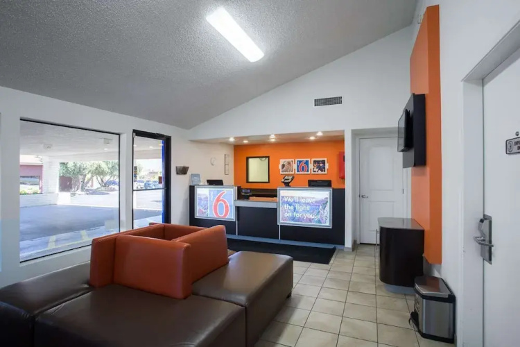 Motel 6 Kingman West