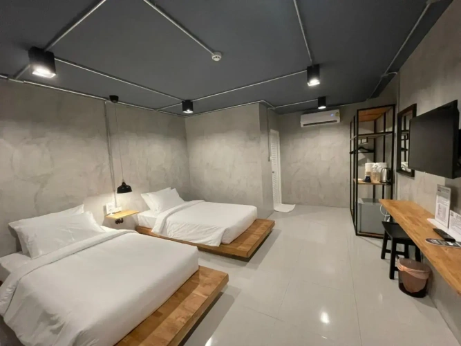 Standard Twin room