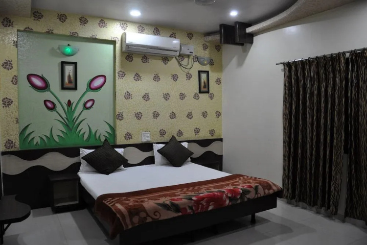 Hotel Tirupati