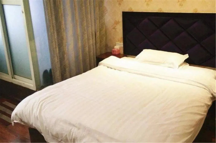 The Seventh Fashion Hotel