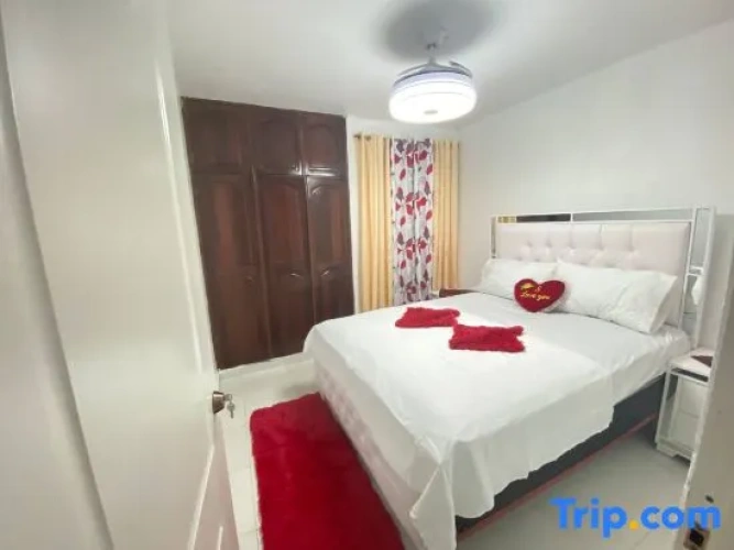 3 Bedrooms Apartment