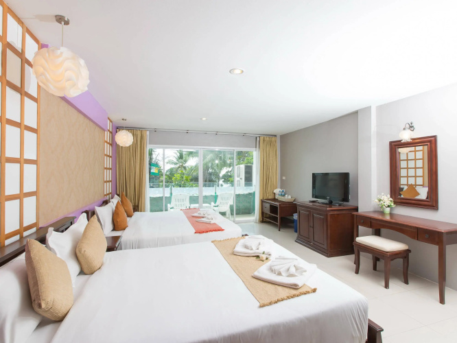 Time Out Hotel Beach Front