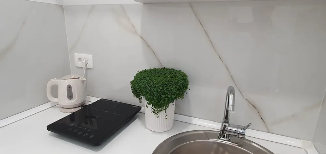 Happy Apartments