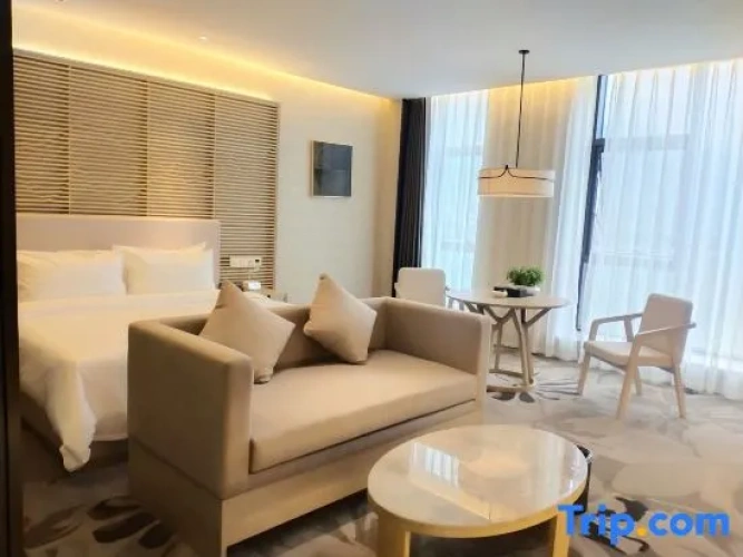 Executive Double room with lake view