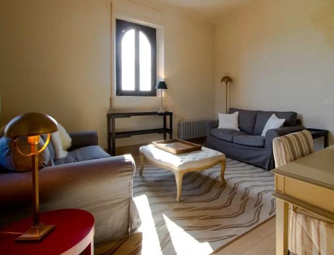 2 Bedrooms Luxury Apartment