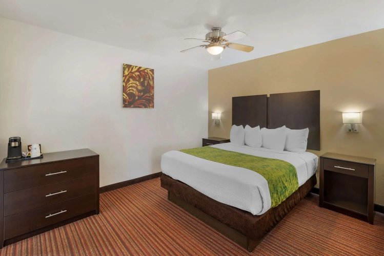 Quadruple Suite