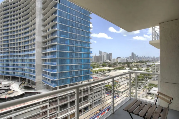 Design District Midtown Apartments by NUOVO