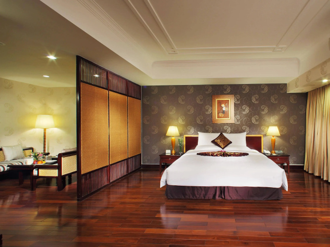 Rex Hotel