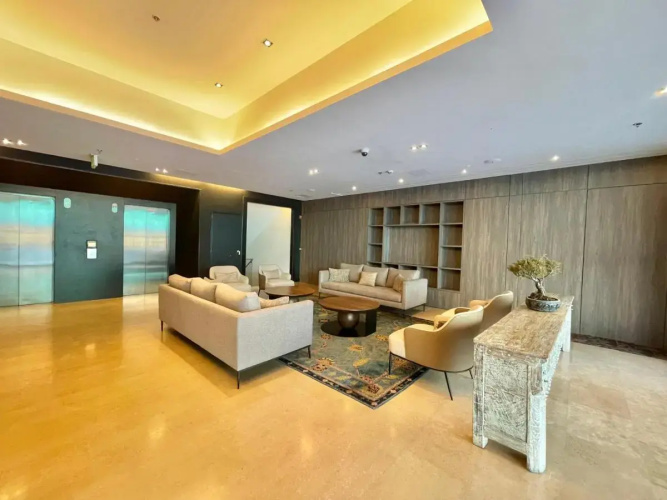 Liv Zona G By Sarasti
