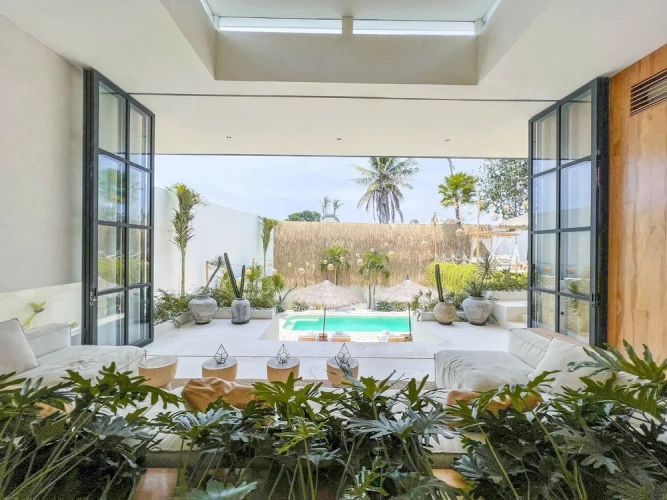 4 Bedrooms Villa