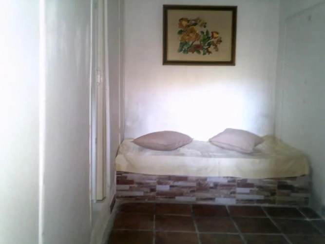 2 Bedrooms Cottage