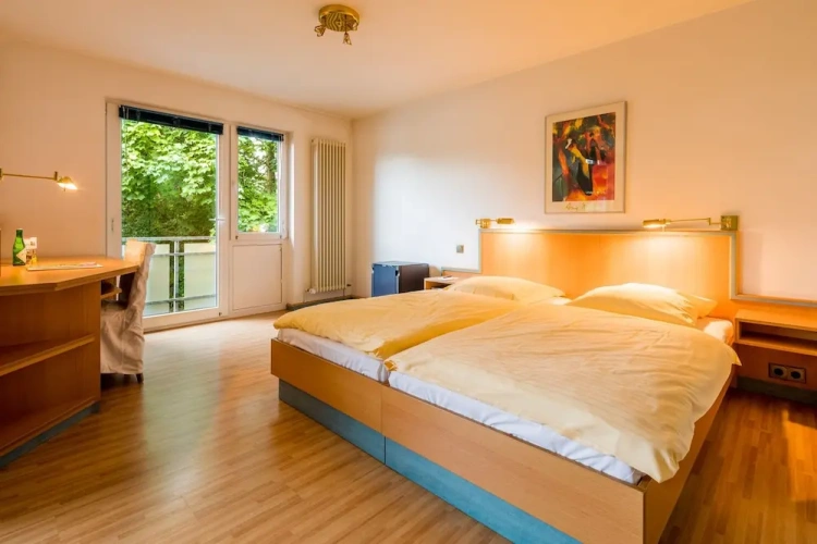 Business Double room with balcony