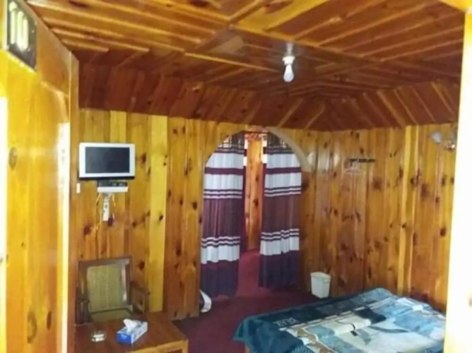 Hill Top Hotel Shogran