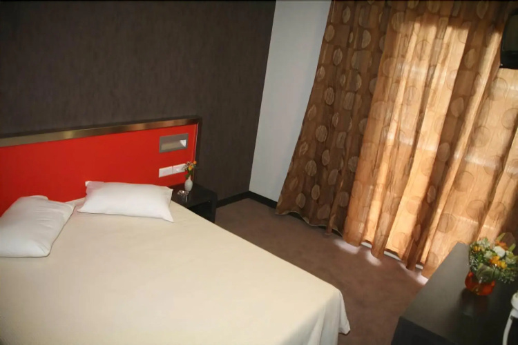 Hotel Des Roses