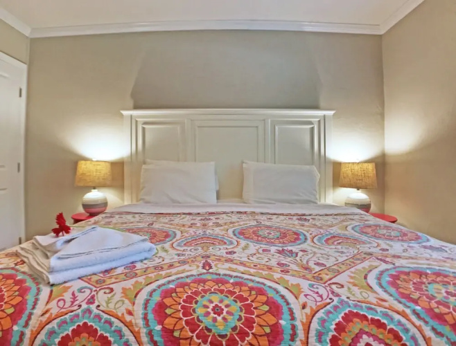 Siesta Heron Suites & Villas