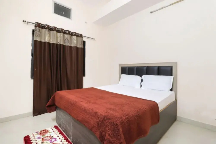 Hotel Krishna by OYO Rooms