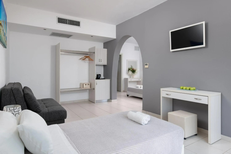 Eagles Nest Hotel