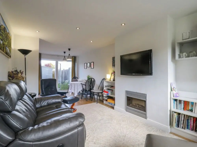 25 Resbury Close