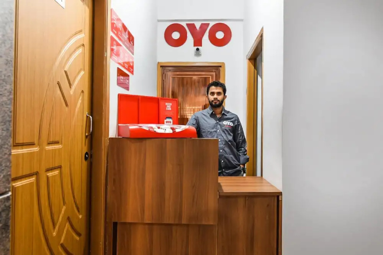 Varcity Comforts by OYO Rooms