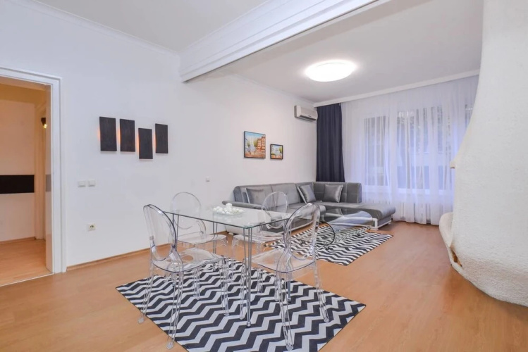 FM Deluxe 2-BDR Apartment - Sweet Home