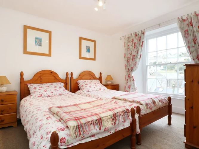 4 Elm Terrace