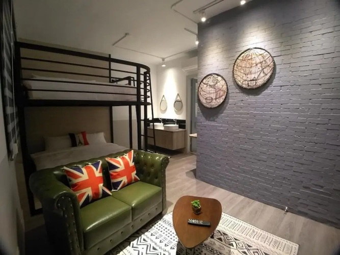 itravel Hostel