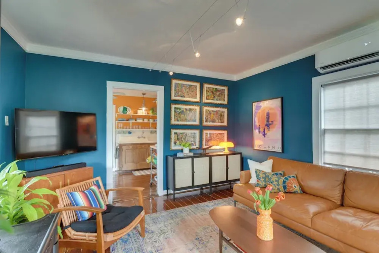 Private Spa & Seawall: Dog-friendly Galveston Gem