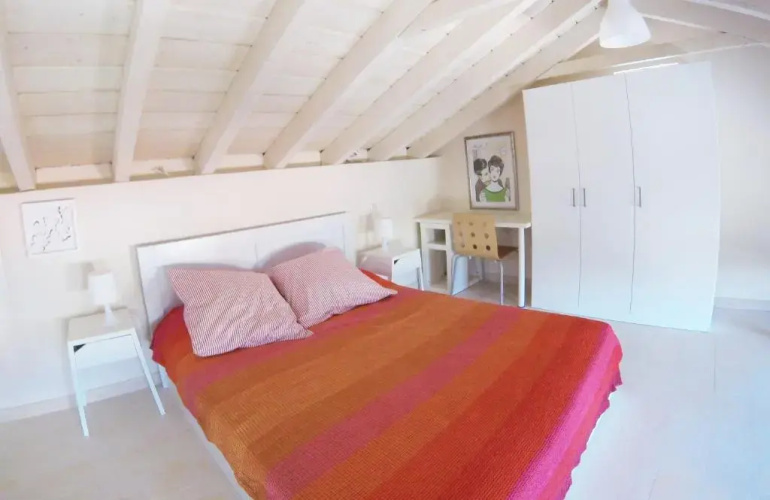 Arapakis Apartment