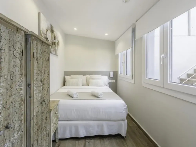 Sitges Centre Mediterranean House 5 Bedroom