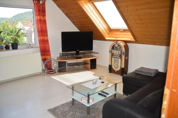 3 Bedrooms Apartment