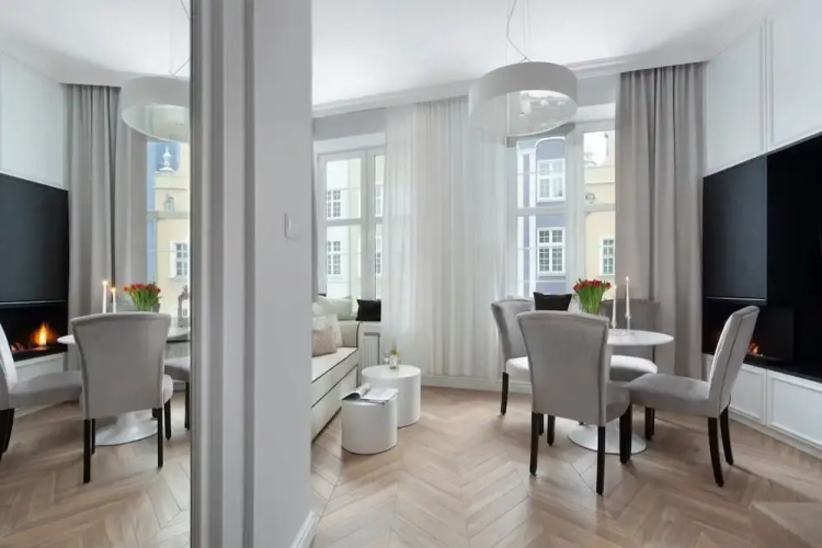 Elite Apartments Piwna Light Fireplace View OLD Town