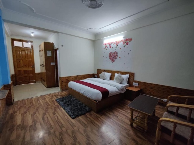 Deluxe room with mountain view