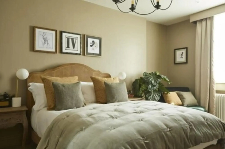 Broadstreet Townhouse