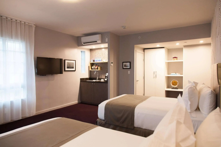 The L Hotel