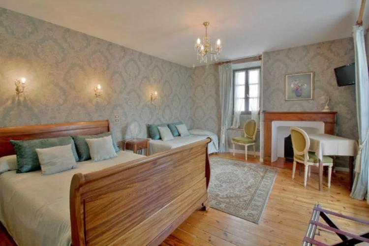 Classic Triple room