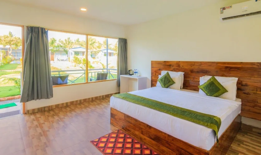 Standard room with balcony