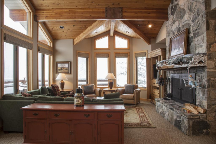 Trail's End Lodge