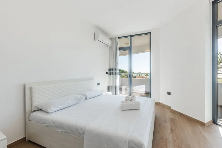 Luxury Apartment