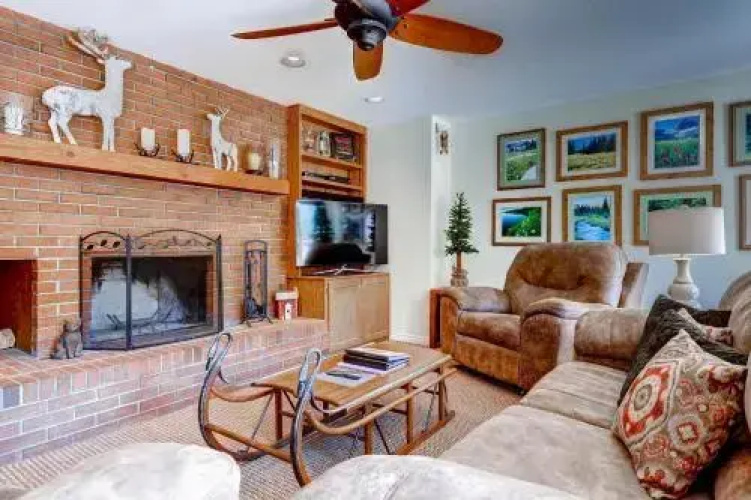 545 Deer Valley Drive