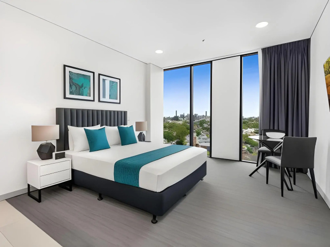 Essence Suites Taringa