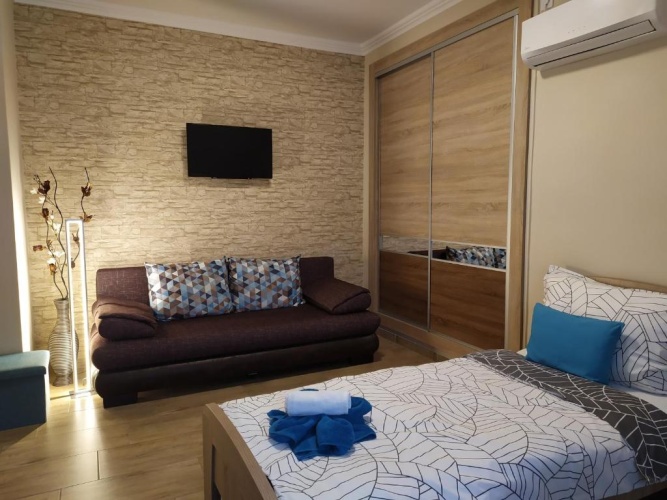 2 Bedrooms Apartment