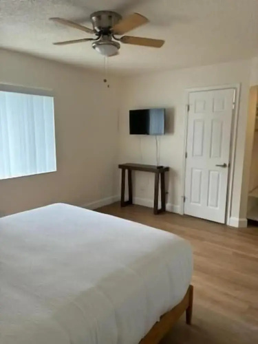 Sea Breeze Inn - New Smyrna Beach, FL