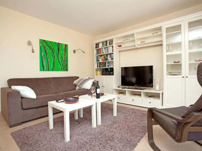 Belvilla by OYO Villa Costabellas