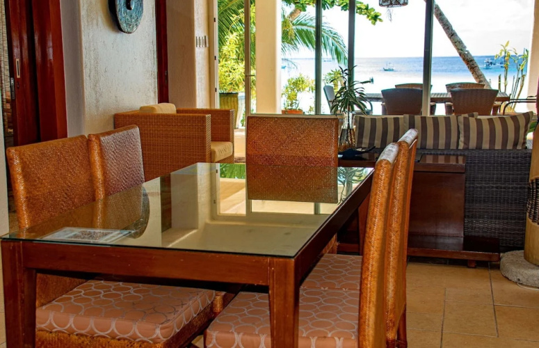 Mayumi Beach Villa