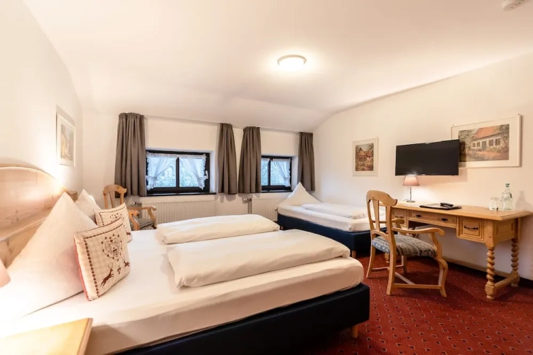 Classic Triple room