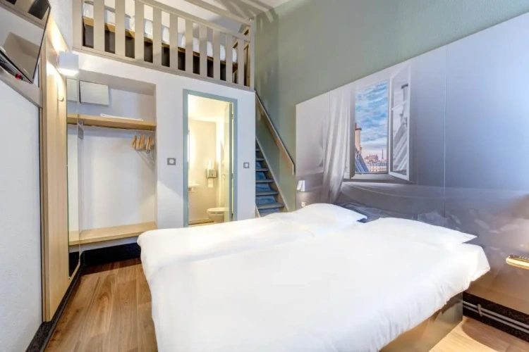 Classic Quadruple room