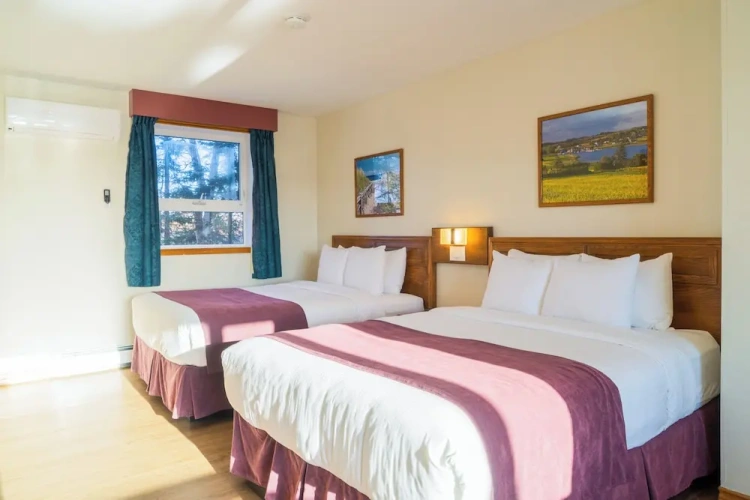 Classic Quadruple room