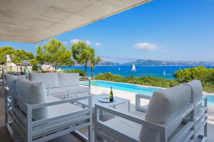 Deluxe Villa